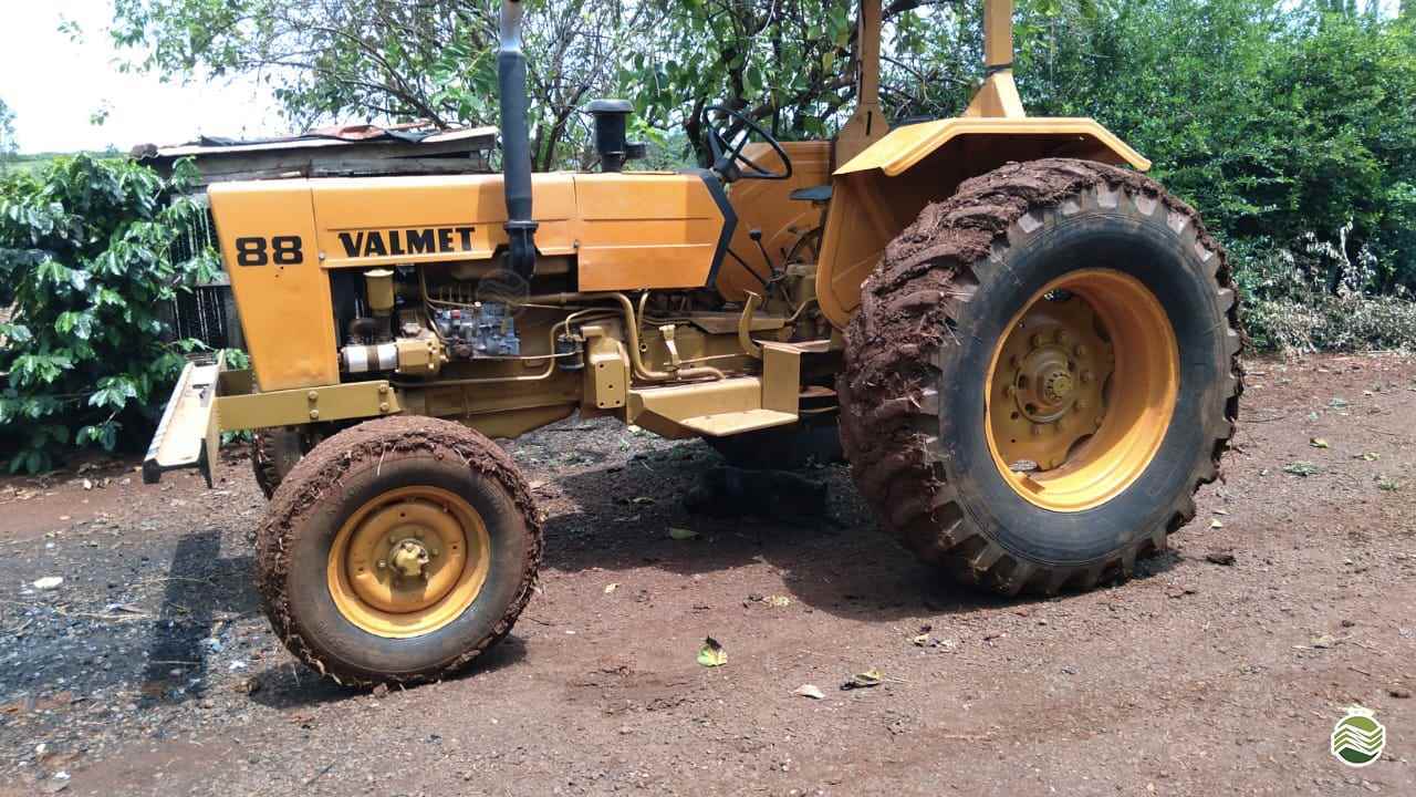 TRATOR VALMET VALMET 88 Tração 4x2 Camtrac Máquinas Agrícolas MARIALVA PARANÁ PR